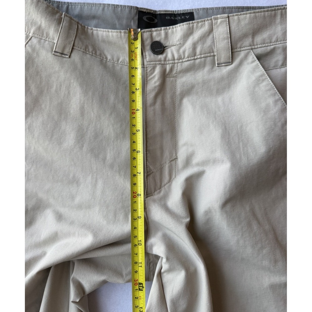 Oakley Mens Golf Pants 33x32 Khaki Stretch Performance Straight Leg Chino - Picture 6 of 8